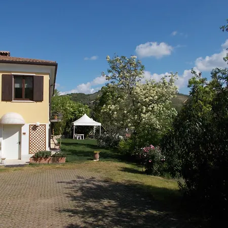 Montericco B&B Bed & Breakfast 3*